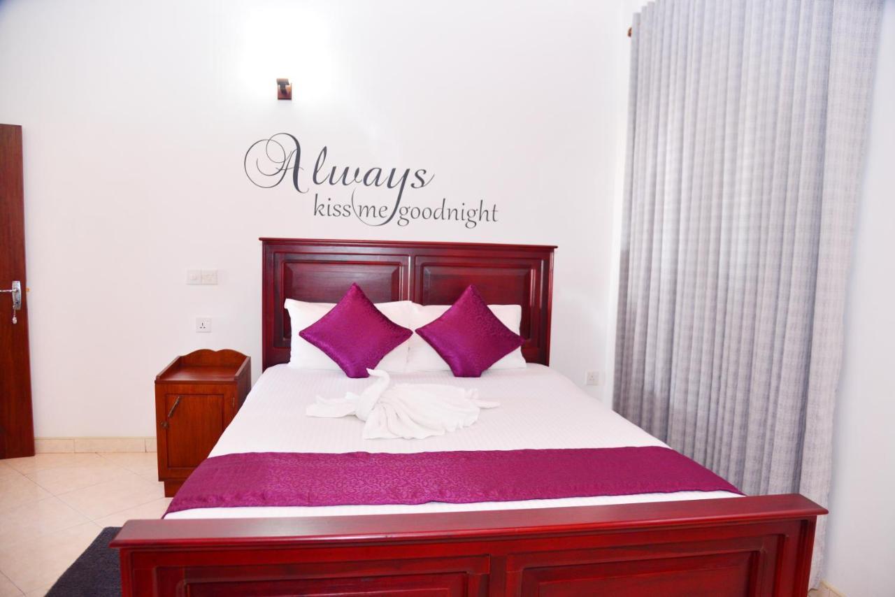 Cinnamon Holiday Inn Hikkaduwa Extérieur photo